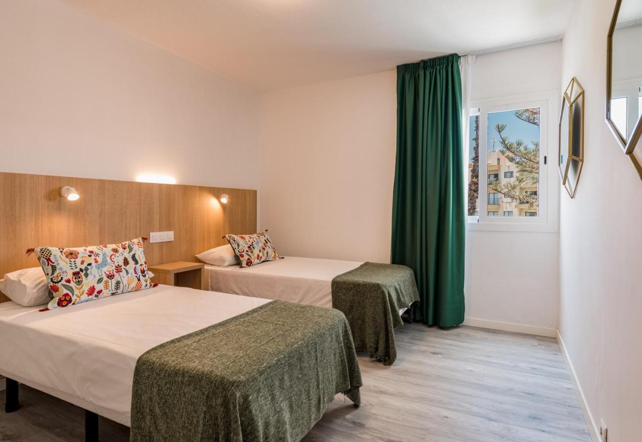 HOTEL ROCA VERDE - PLAYA DEL INGLES PLAYA DEL INGLES (GRAN CANARIA) 2*  (Spain) - from £ 47 | HOTELMIX